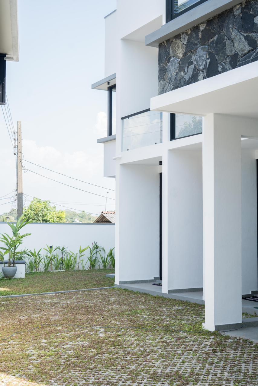 🏡 Modern Luxury House for Sale – Thalahena, Malabe