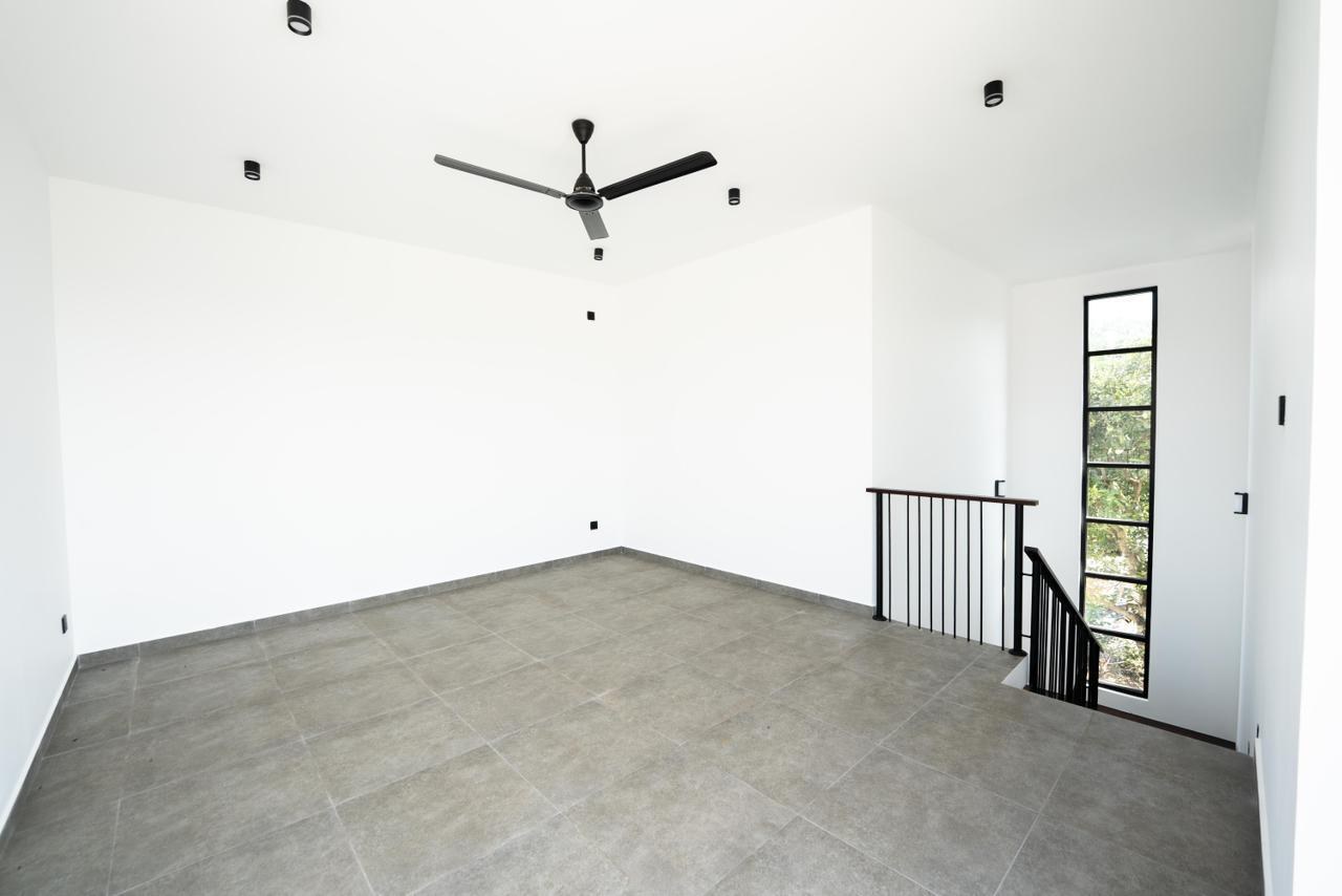 🏡 Modern Luxury House for Sale – Thalahena, Malabe
