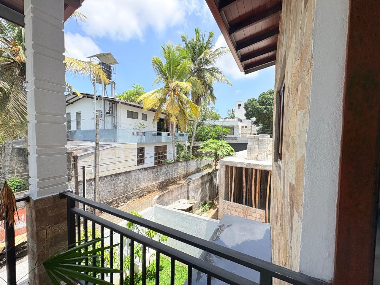 Brand New House For Sale in Thalawathugoda -Hokandara