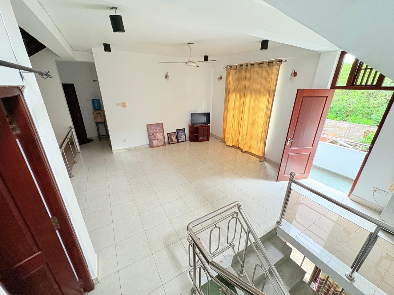🏡✨ LUXURY FAMILY HOME FOR SALE – SRI JAYAWARDENEPURA KOTTE ✨🏡