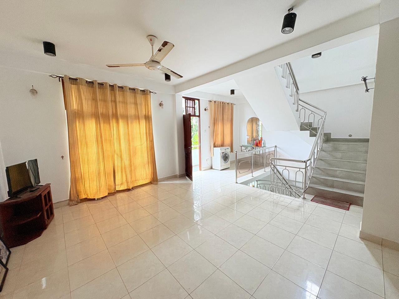 🏡✨ LUXURY FAMILY HOME FOR SALE – SRI JAYAWARDENEPURA KOTTE ✨🏡