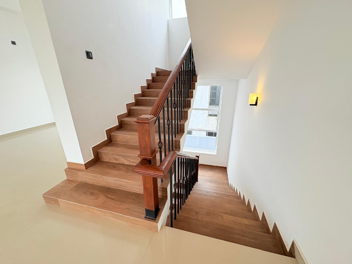 MODERN 2 STOREY HOUSE FOR SALE IN MOUNT LAVINIA