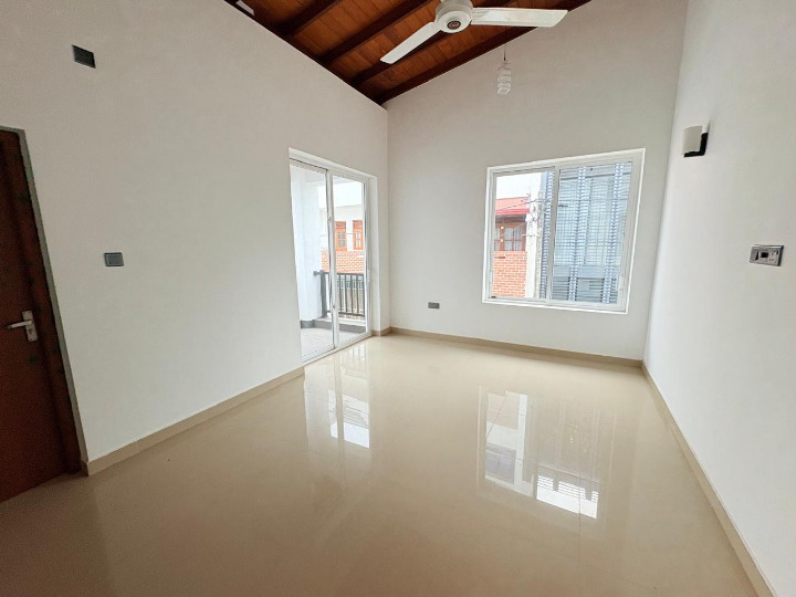 MODERN 2 STOREY HOUSE FOR SALE IN MOUNT LAVINIA