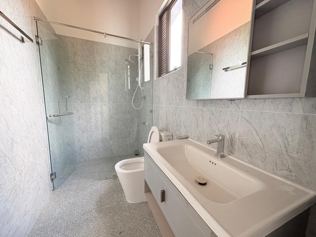 🏡✨ BRAND NEW 3-STOREY LUXURY HOUSE FOR SALE – MALABE ✨🏡