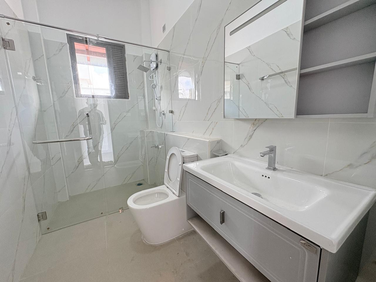 🏡✨ BRAND NEW 3-STOREY LUXURY HOUSE FOR SALE – MALABE ✨🏡
