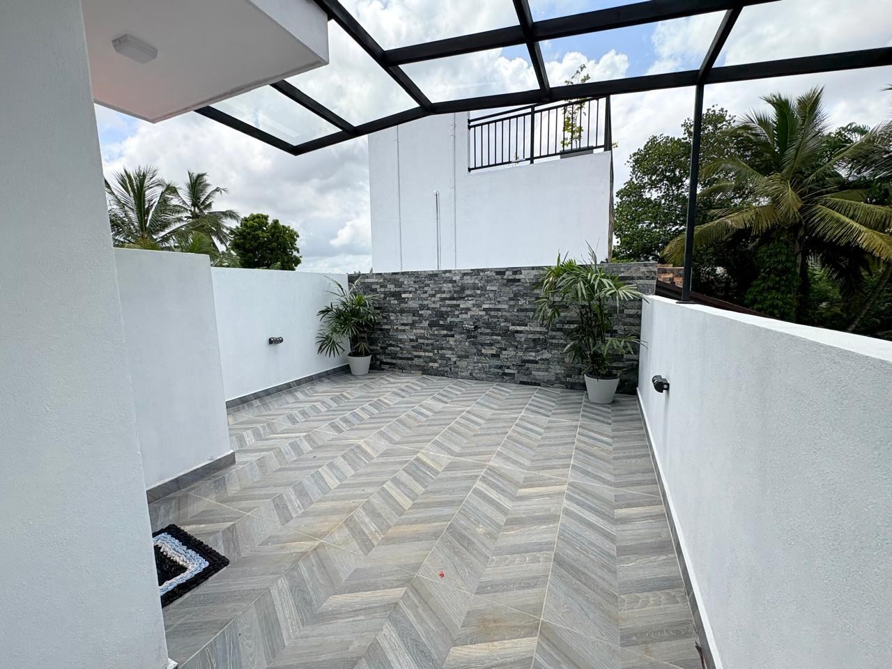 🏡✨ BRAND NEW 3-STOREY LUXURY HOUSE FOR SALE – MALABE ✨🏡