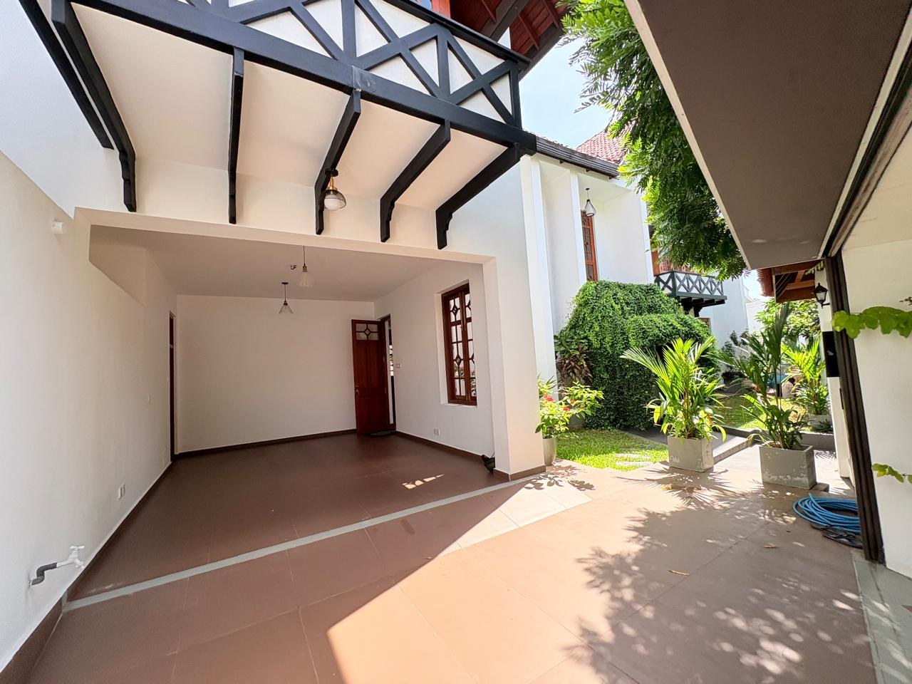 🏡✨ LUXURY HOUSE WITH PRIVATE SWIMMING POOL FOR SALE – KOSWATTA, NAWALA ✨🏡