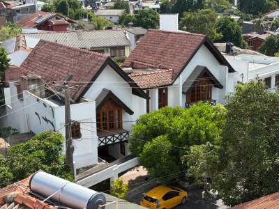 🏡✨ LUXURY HOUSE WITH PRIVATE SWIMMING POOL FOR SALE – KOSWATTA, NAWALA ✨🏡