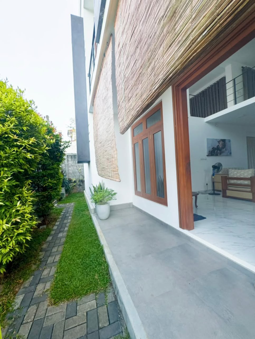 MODERN LUXURY TWO-STORIED HOUSE – URGENT SALE | KADUWELA
