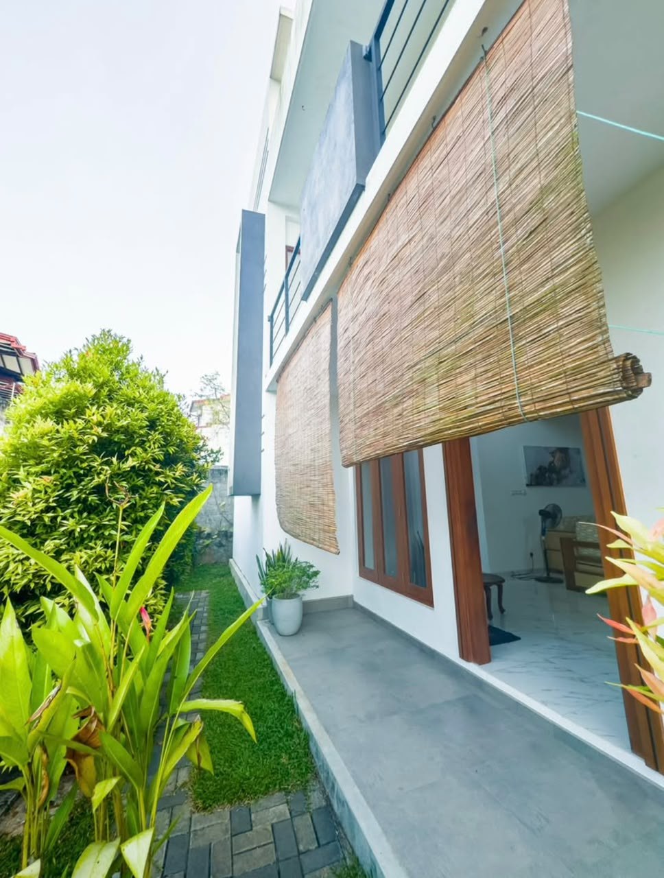 MODERN LUXURY TWO-STORIED HOUSE – URGENT SALE | KADUWELA