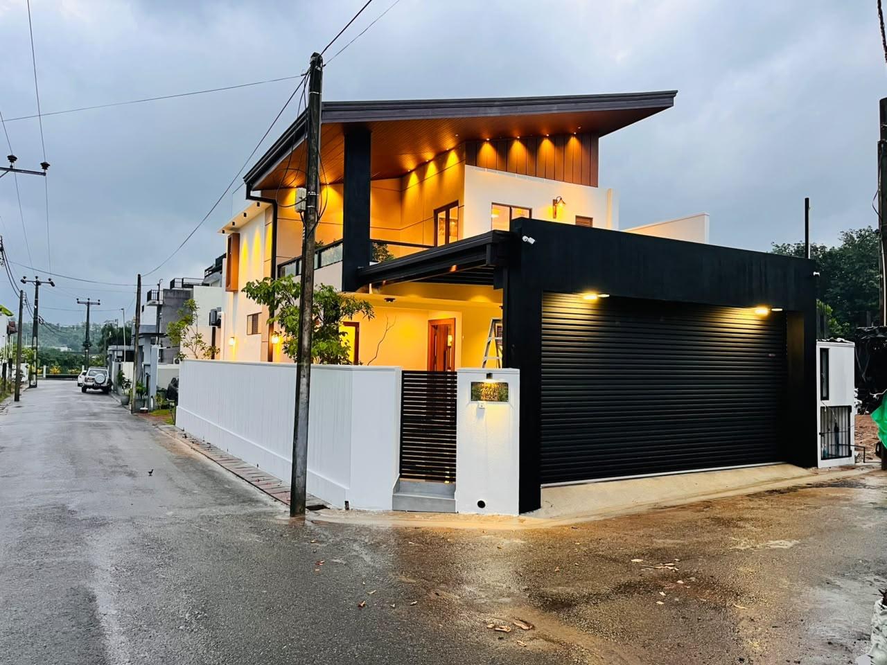 ✨ BRAND NEW LUXURY VILLA FOR SALE – MALABE ✨🏡