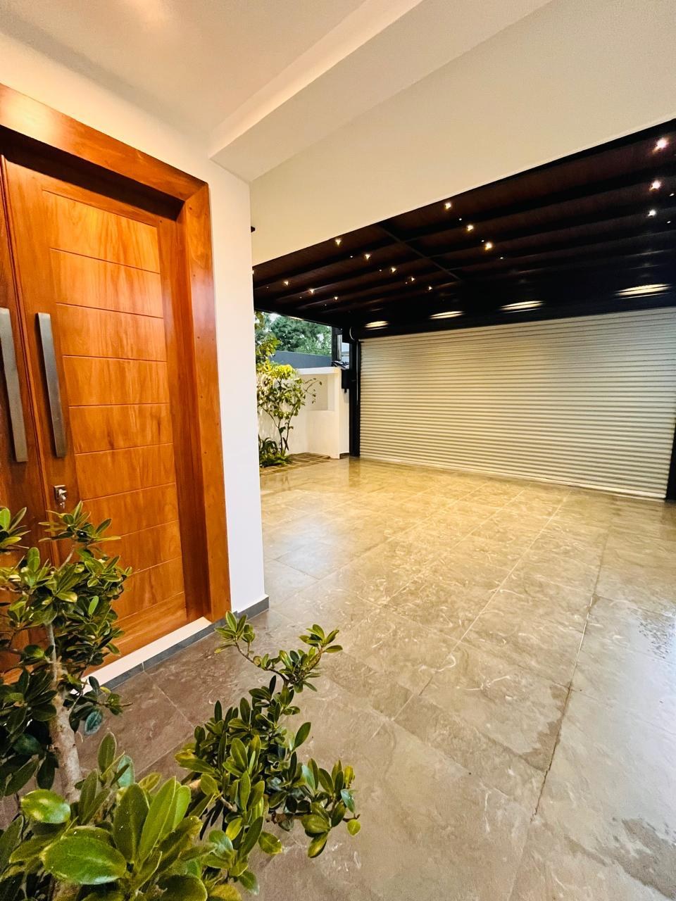 ✨ BRAND NEW LUXURY VILLA FOR SALE – MALABE ✨🏡