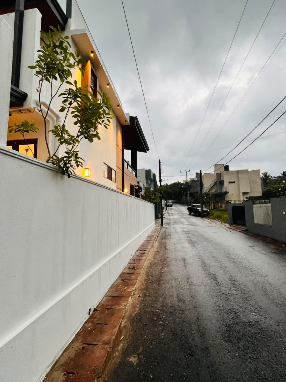 ✨ BRAND NEW LUXURY VILLA FOR SALE – MALABE ✨🏡