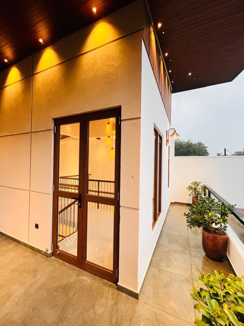 ✨ BRAND NEW LUXURY VILLA FOR SALE – MALABE ✨🏡