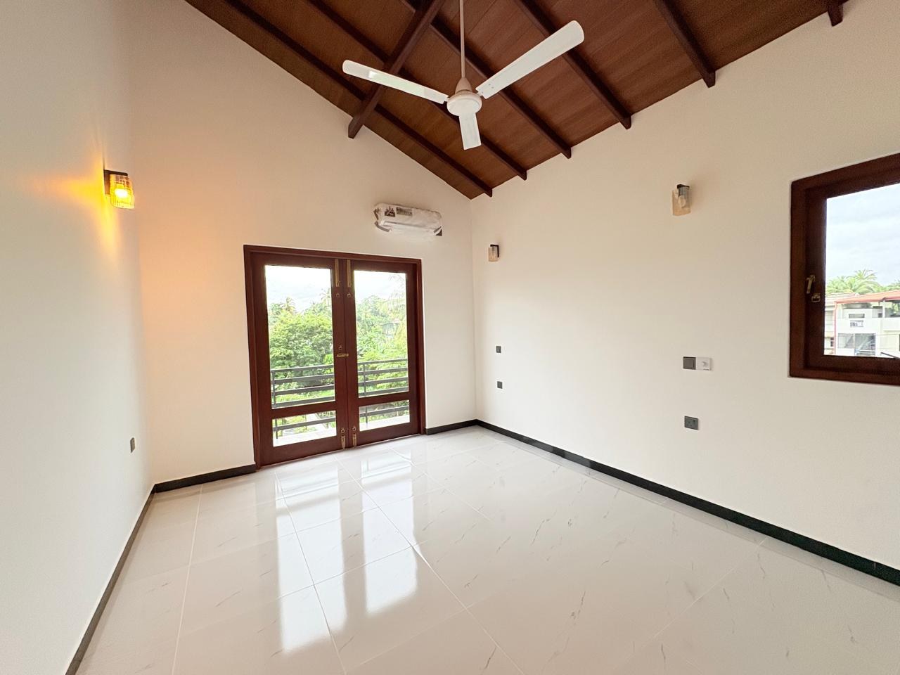 Brand New Luxury House Sale in Battaramulla