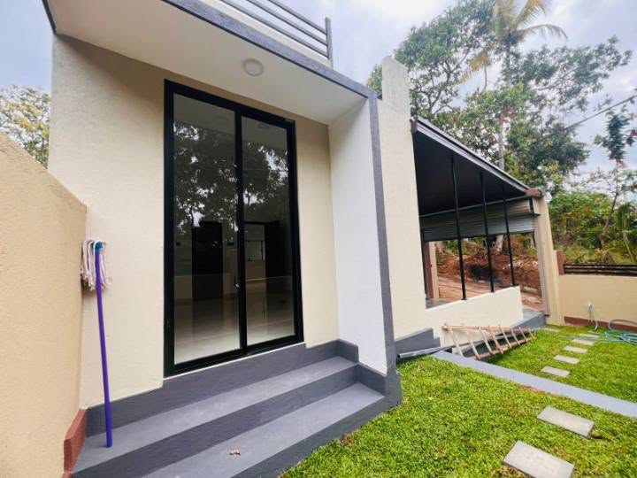 BRAND NEW MODERN HOUSE FOR SALE – KESBEWA