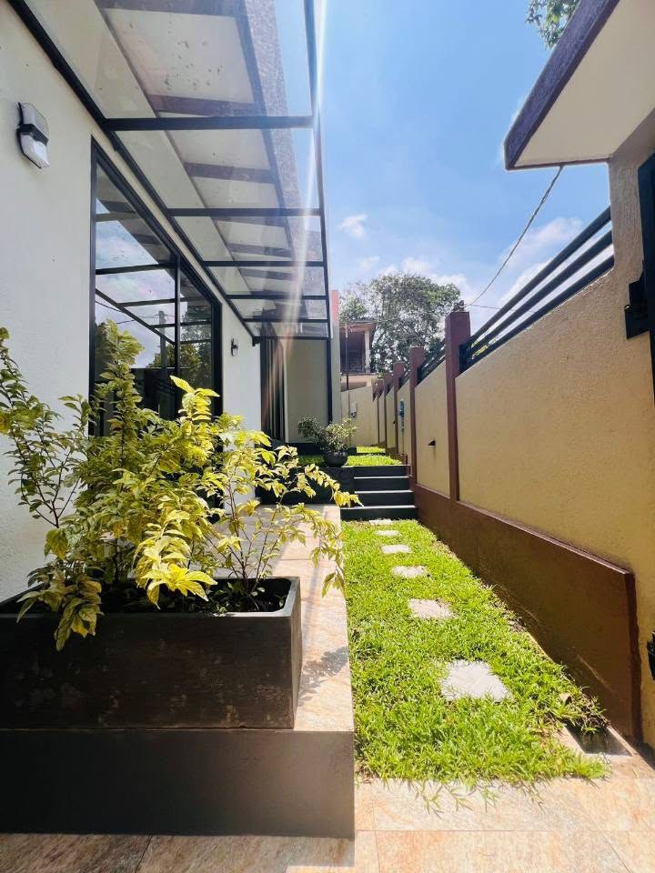 BRAND NEW MODERN HOUSE FOR SALE – KESBEWA